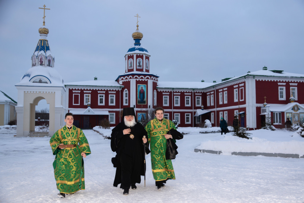 Погода малопургинском районе на 10 дней. Храм Норья Малопургинский район. Мало-Дивеевский Серафимовский женский монастырь. Серафимовский женский монастырь село Норья. Церковь в Норье Малопургинский район.